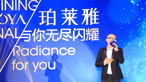 完美真人海洋魅力绽放百货终端